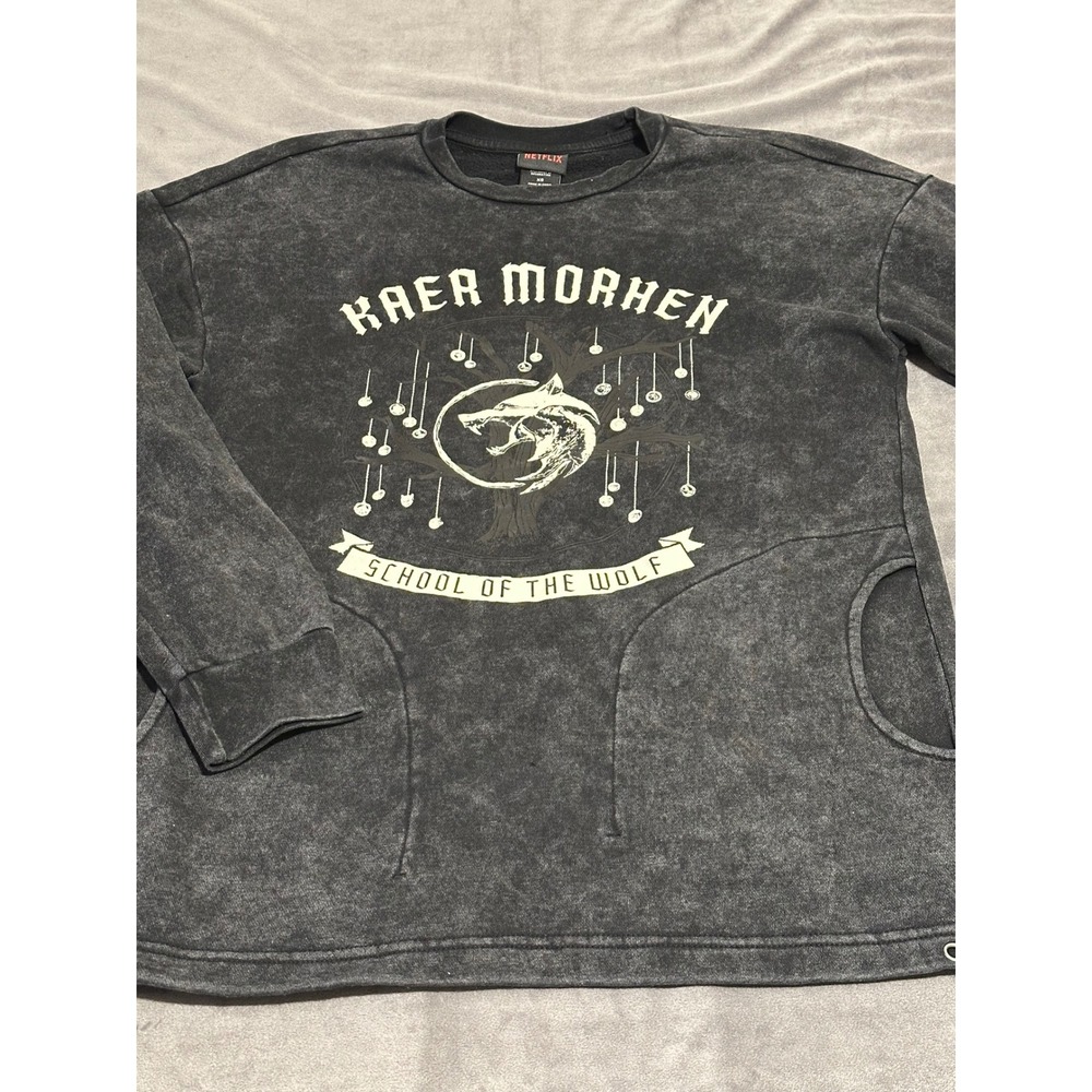 Netflix The Witcher Kaer Morhen School of the Wolf Acid Wash Sweatshirt XS